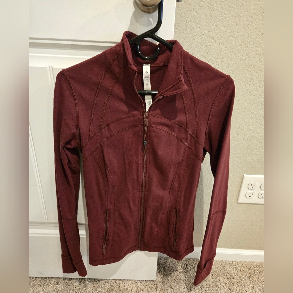 lululemon athletica Women's Burgundy Full-Zip Utility Jacket